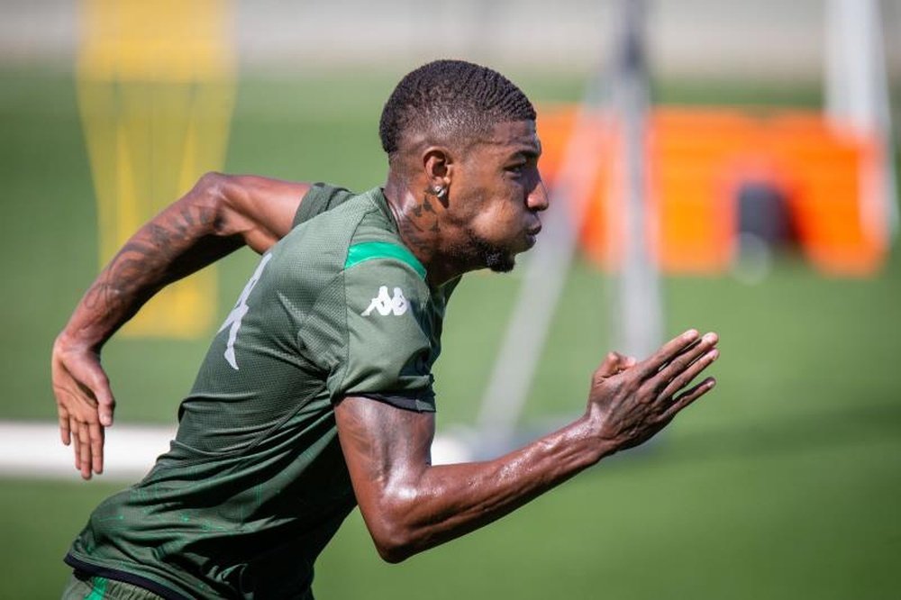 Betis can stop worrying: Barcelona won't bring Emerson back yet. EFE
