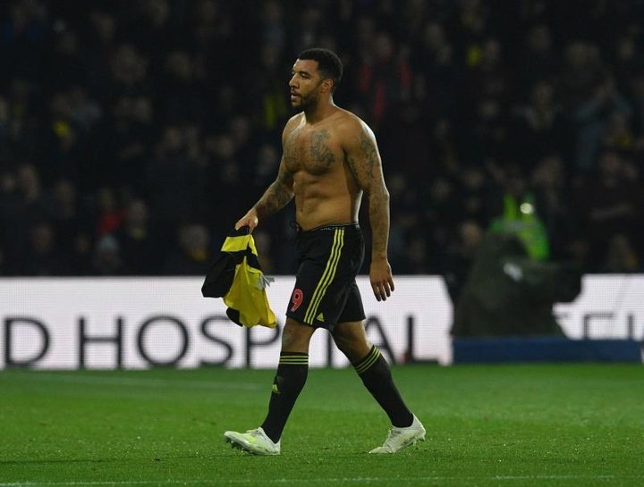 Deeney refuses to train to protect his son