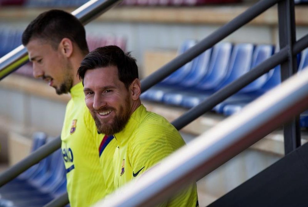 Setién will be able to count on Messi against Mallorca. AFP