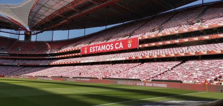 OFICIAL: Benfica anuncia três reforços de uma vez só