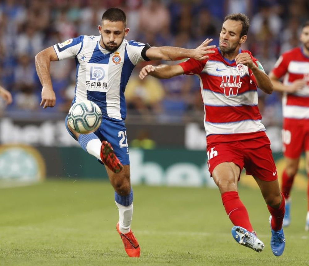 El 'Monito' Vargas, camino de Gremio. EFE/Archivo