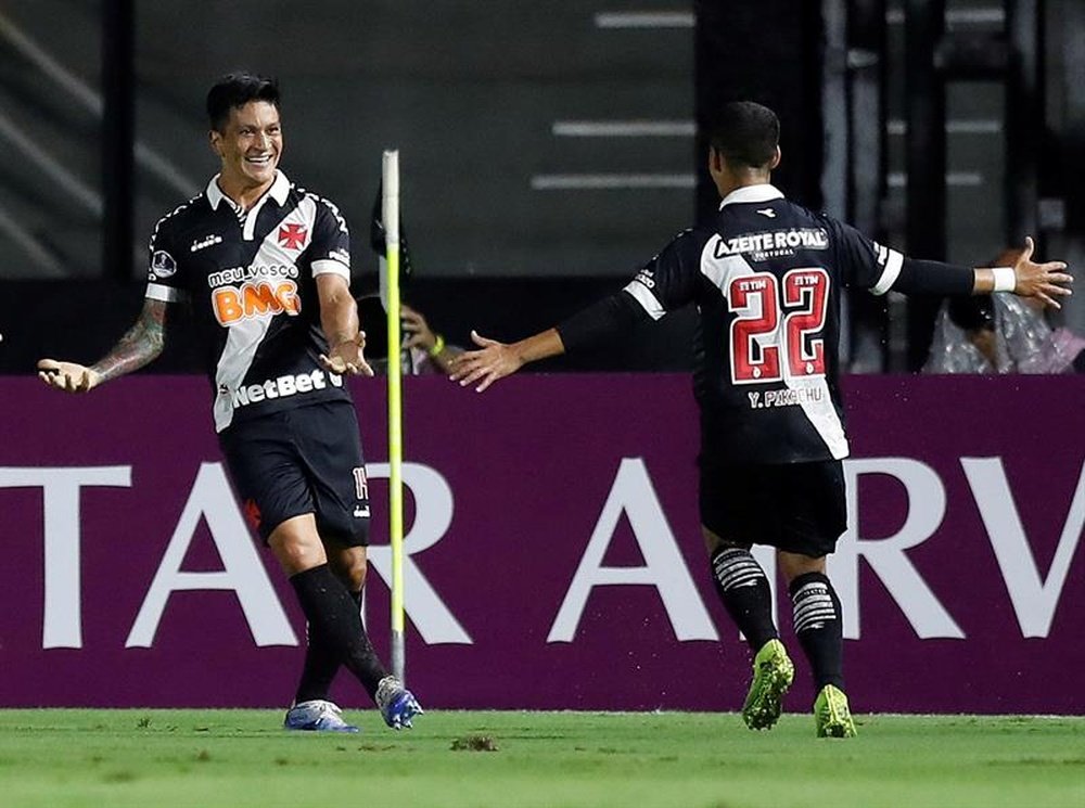 Germán Cano marcou o único gol da partida. EFE/Marcelo Sayao/Arquivo