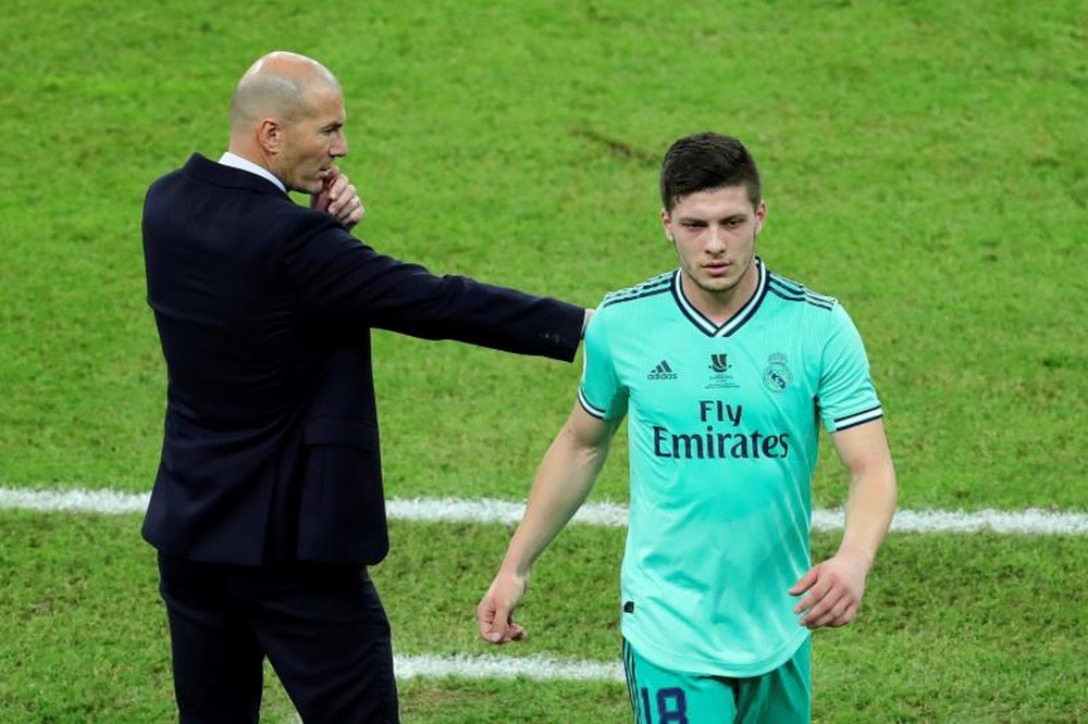 El agente de Jovic se reunió con el Milan. EFE