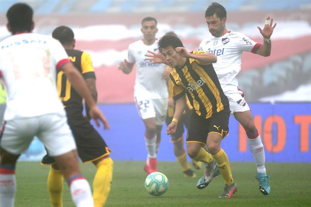 Peñarol se durmió y lo pagó. EFE