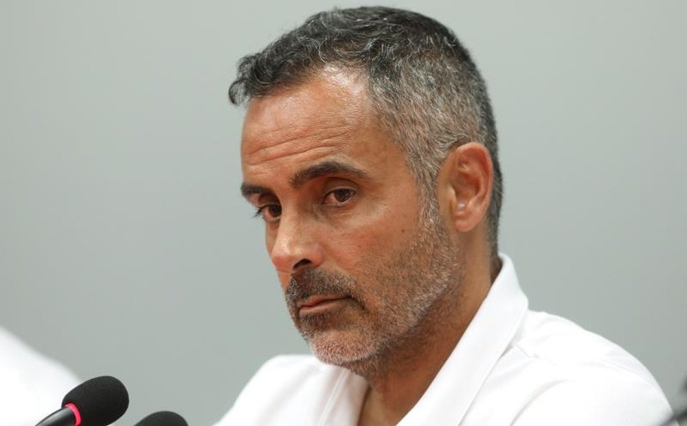 José Gomes habló en rueda de prensa. EFE