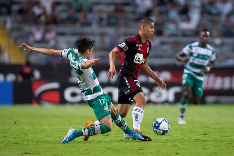 Querétaro y Atlas, tras los altercados, protagonizan la jornada en México