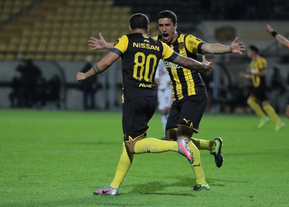 Peñarol volvió a respirar. EFE
