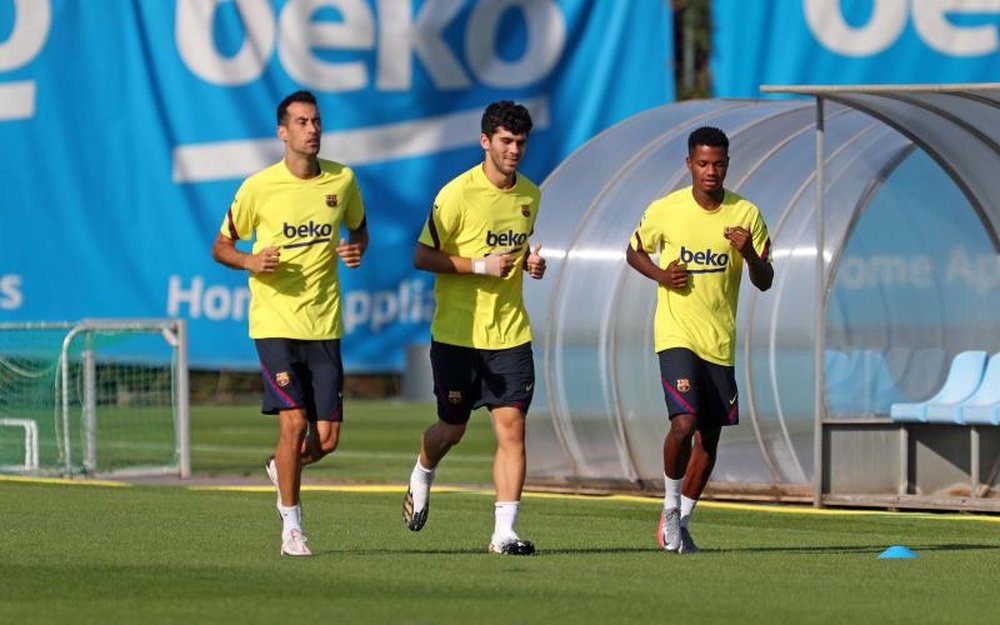 Busquets, Fati et Aleña déjà à l'entraînement. EFE