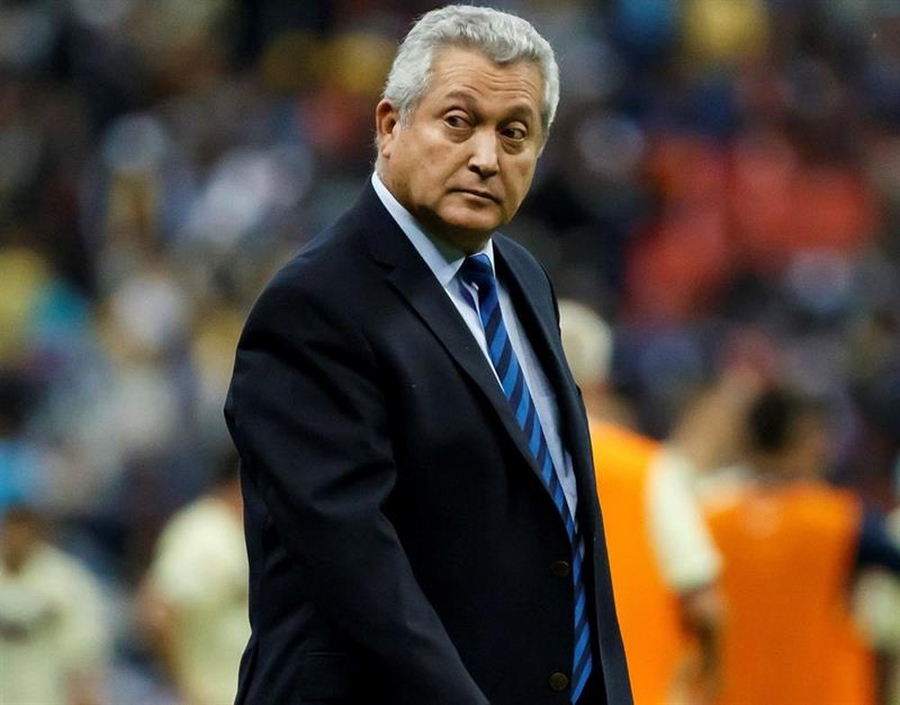 Vucetich habló de su despido como entrenador de Chivas. EFE