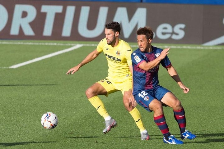 Okazaki y la SD Huesca se fusionan por el fútbol japonés