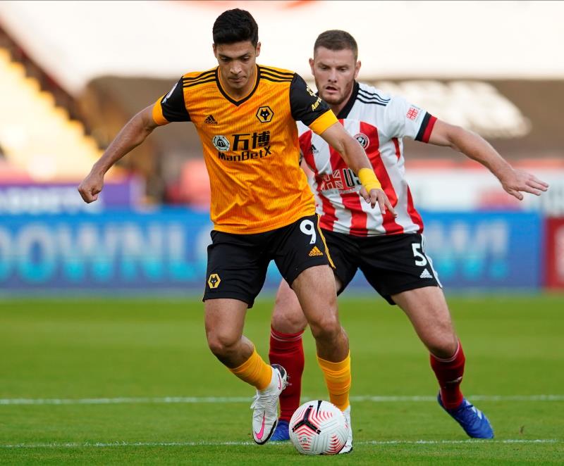 Wolves Colam Los Wolves muestran sus colmillos desde el inicio