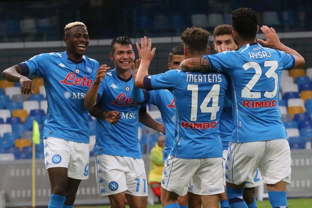 Naples ne fait qu'une bouchée du Genoa. EFE