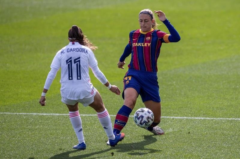 El Barça arrolla al Madrid en el primer 'Clásico' femenino