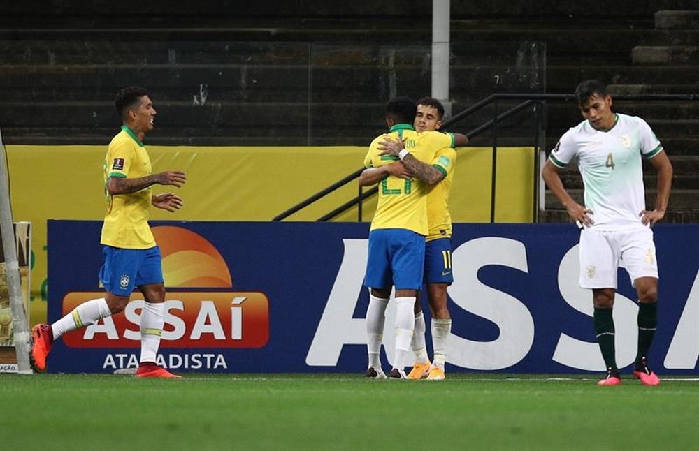 Coutinho también se luce con Brasil. EFE