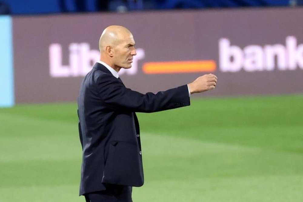 Zidane inicia mais uma Champions League com confiança total do clube. EFE/JuanJo Martín/Arquivo