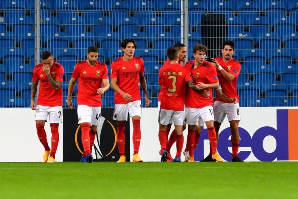 Benfica começou a Liga Europa com uma impressionante vitória.  EFE/EPA/Jakub Kaczmarczyk