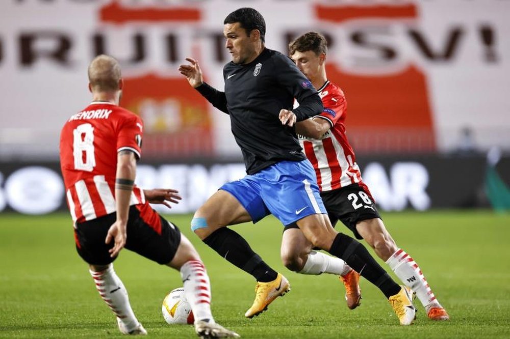 Molina inició con su gol la remontada del Granada al PSV. EFE