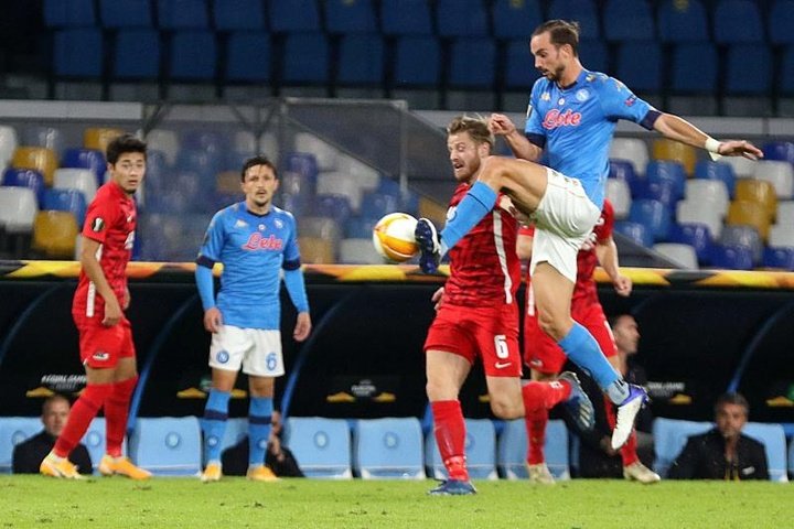 Liga Europa: Napoli é surpreendido e perde em estreia