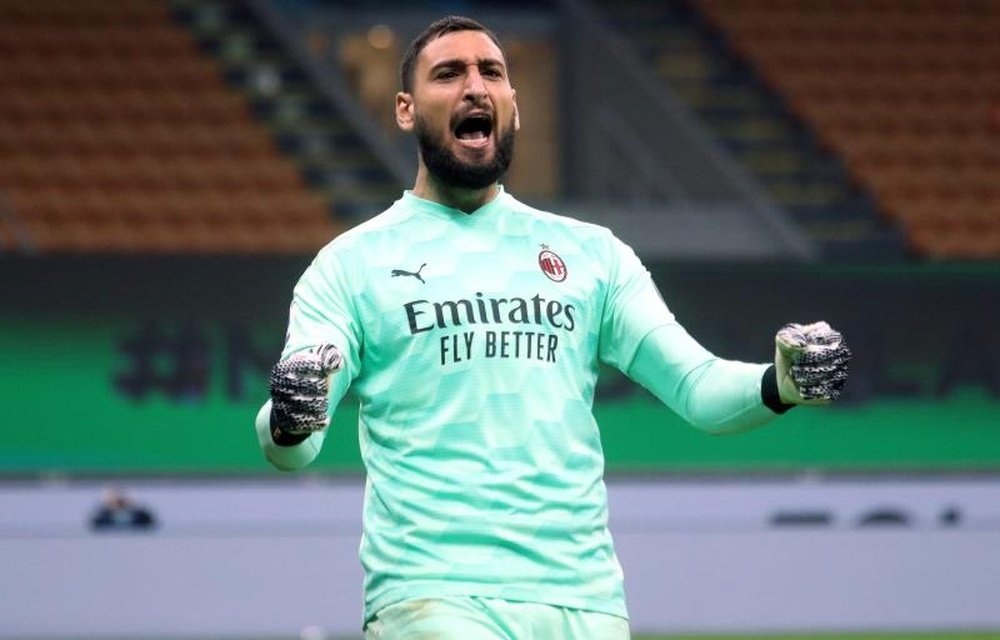 Donnarumma has two options on the table. EFE/Archivo