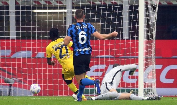 Perisic salva un punto ante el Parma