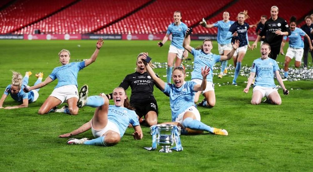 Man. City retained the trophy. EFE