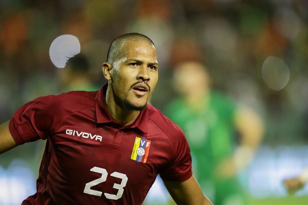 Rondón dejó bonitas palabras para Maradona. EFE