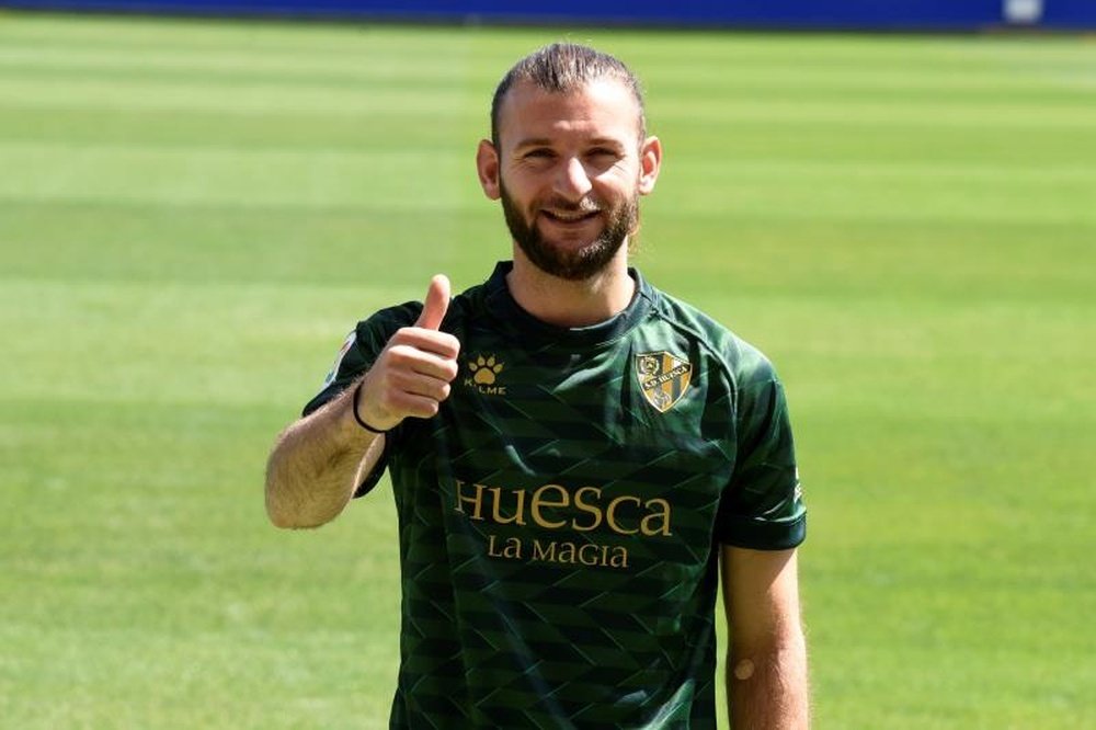 Ambriz quiere la vuelta de Gastón Silva para el Huesca. EFE
