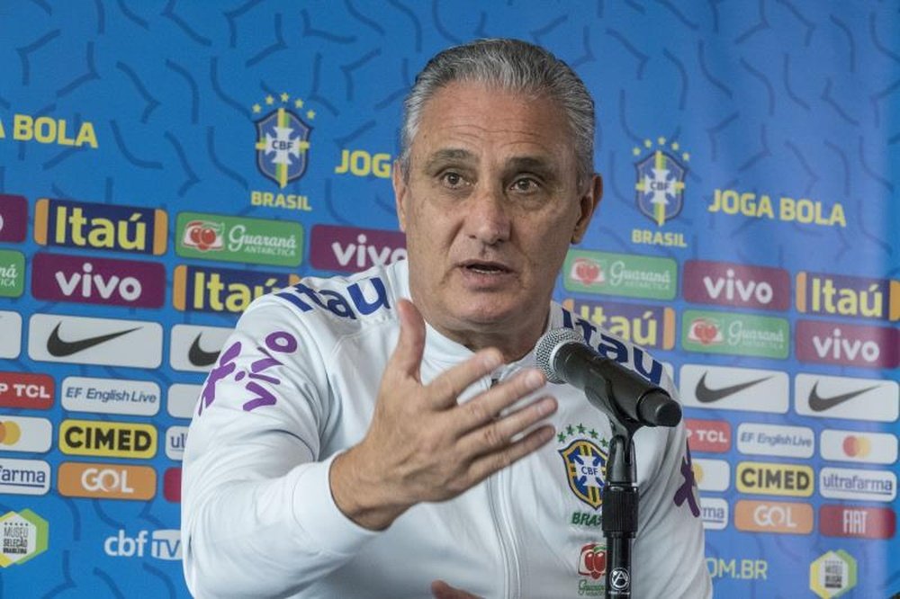 Tite prepara a seleção para voltar em março às eliminatórias. EFE/Giorgio Viera/Arquivo