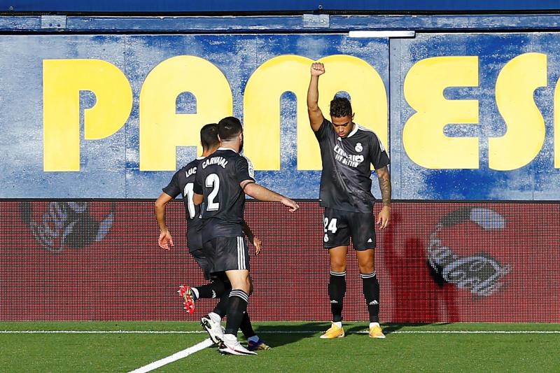 Mariano celebra el gol al Villarreal