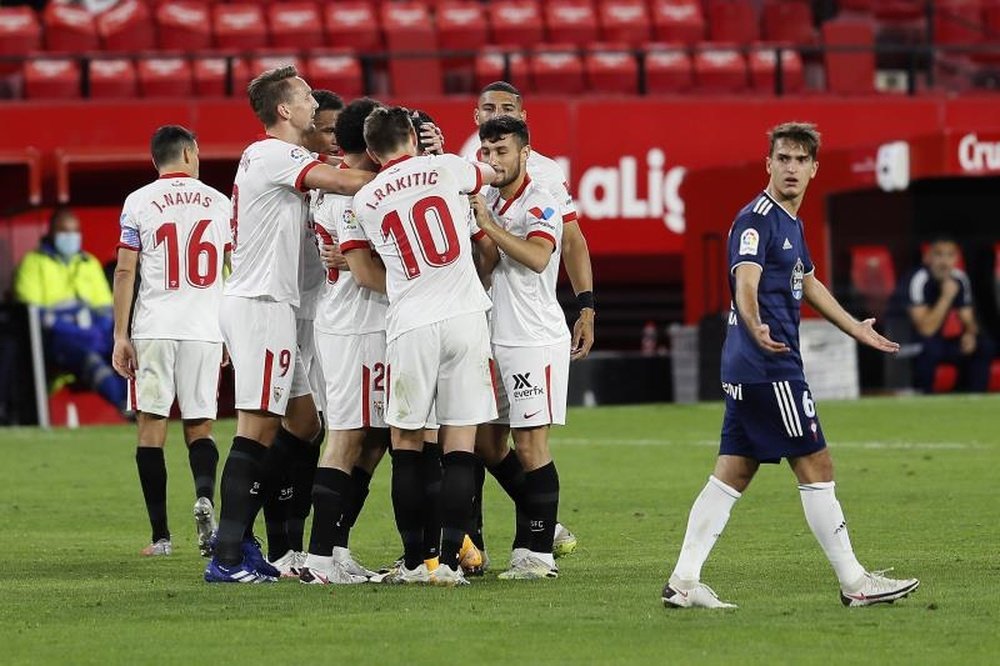 El Sevilla venció al Celta de Vigo por 4-2. EFE