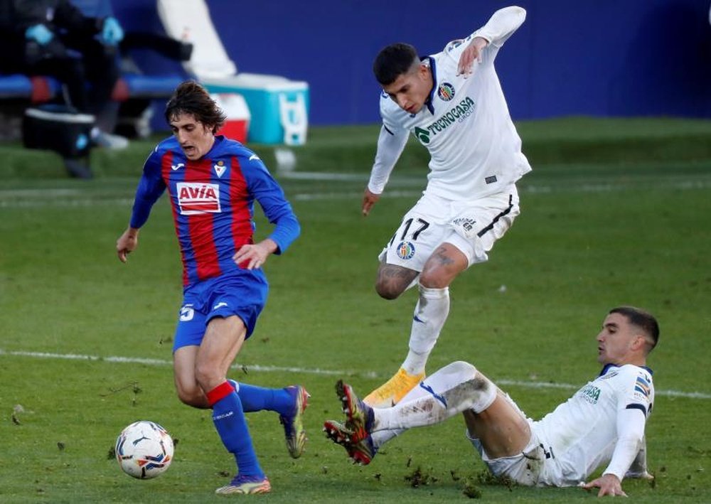 Bryan Gil flatté par les comparaisons avec Neymar. EFE