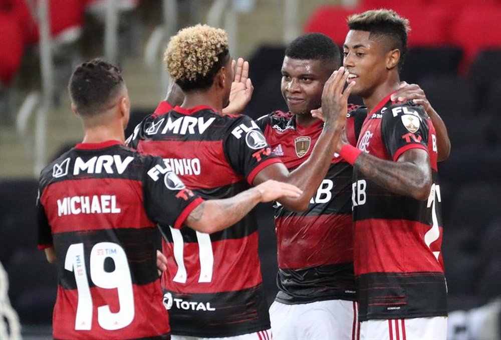 Prováveis escalações de Racing e Flamengo. EFE
