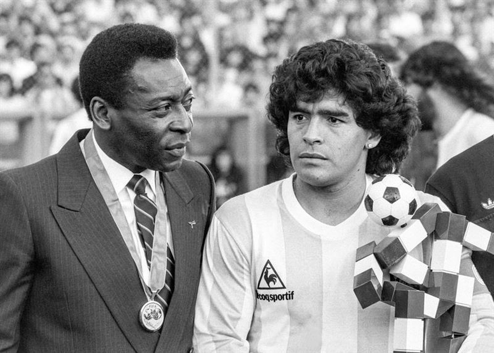 Pelé y otra despedida más sentida a Maradona. EFE/EPA