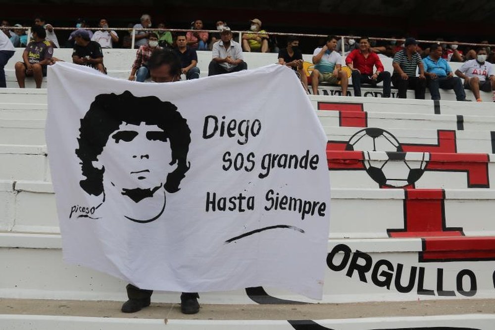 Diego Maradona dies: Gimnasia win first match since death of iconic coach. efe