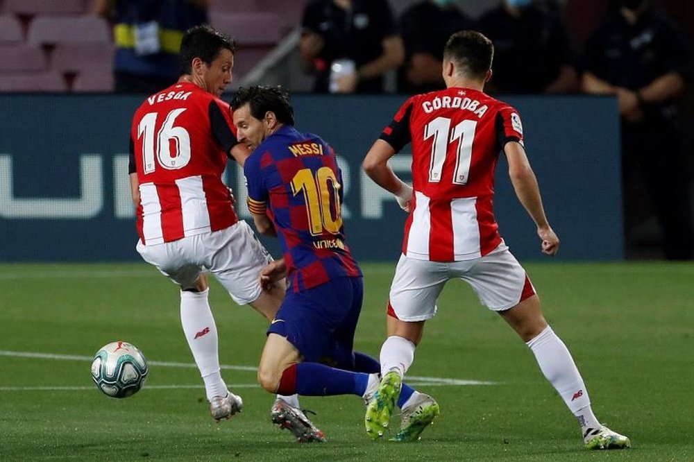 Messi deverá estar em campo contra o Athletic de Bilbao. EFE/Alberto Estévez/Arquivo