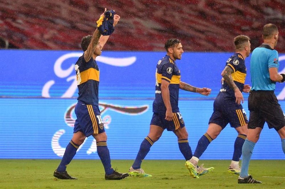 Carlos Tévez entró en el 'top ten' de goleadores de Boca. EFE