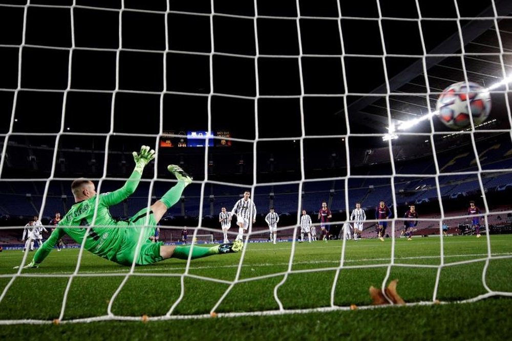 Los goles de Cristiano eclipsaron los intentos de Messi. EFE