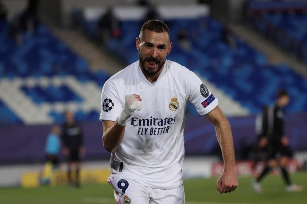 Benzema es el tercer máximo goleador de cabeza de la Champions. EFE