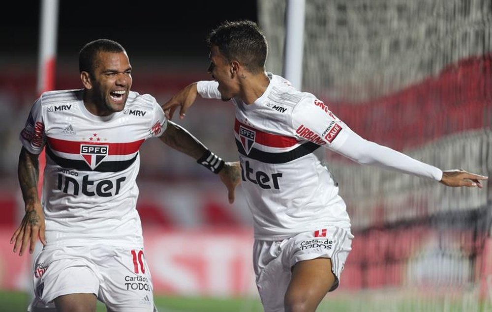 Sao Paulo remontó a Gremio y clasificó a la Libertadores 2021. EFE