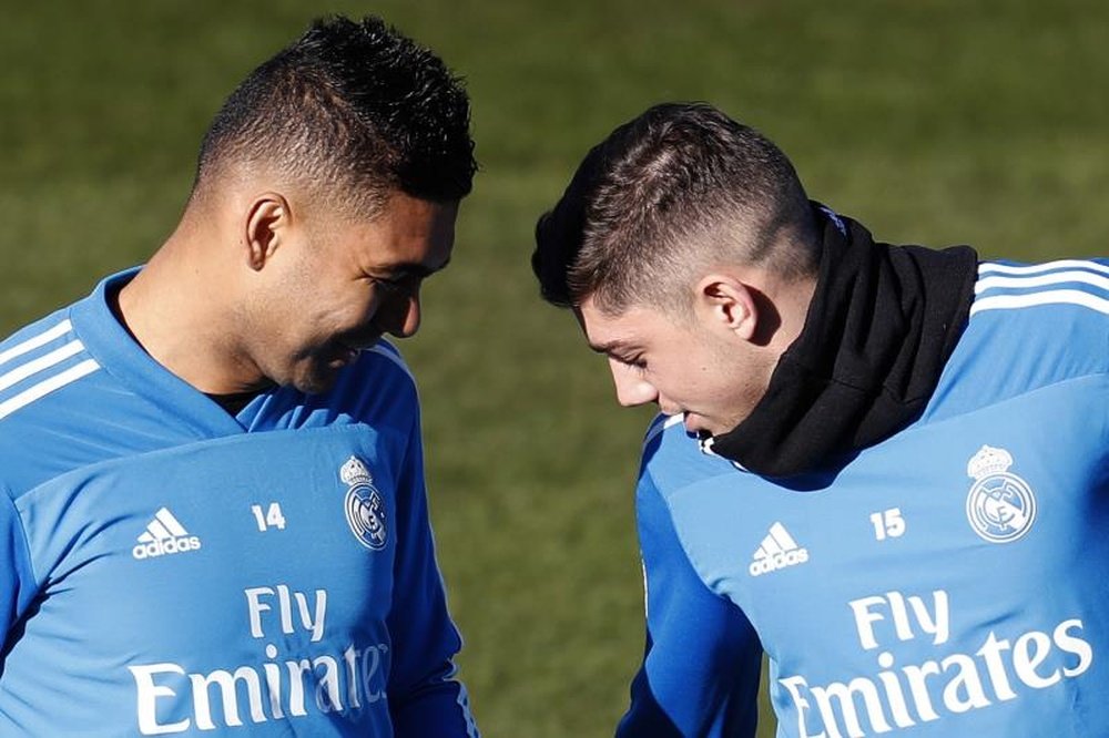 Os merengues podem sair do Real Madrid em breve. EFE/Javier Lizón
