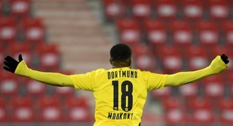 Youssoufa Moukoko s'éloigne du Borussia Dortmund. efe