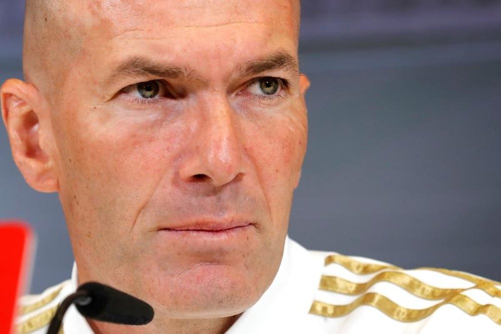 La Covid-19 remet en cause la présence de Zidane face à Osasuna. EFE