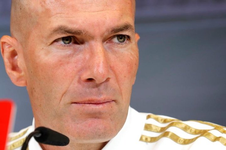 La Covid-19 remet en cause la présence de Zidane face à Osasuna