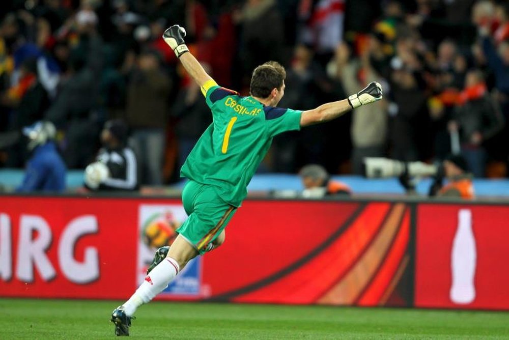 Las redes recordaron a Casillas que, en su día, no siguió su propio criterio actual. EFE