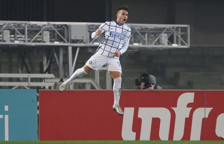 El Inter no deja en paz al Milan pese a Handanovic