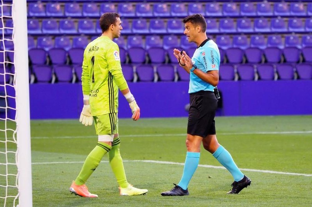 El guardameta del Real Valladolid le mandó su apoyo a Sergio. EFE
