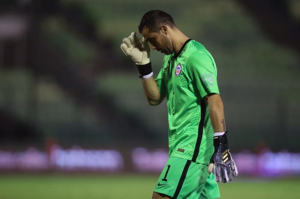 Claudio Bravo dio pistas sobre su retirada de la Selección Chilena. EFE