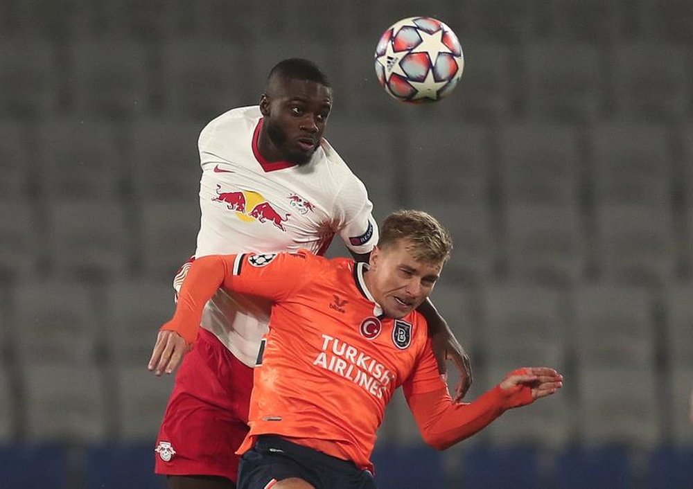 Dayot Upamecano sul mercato. Dugout