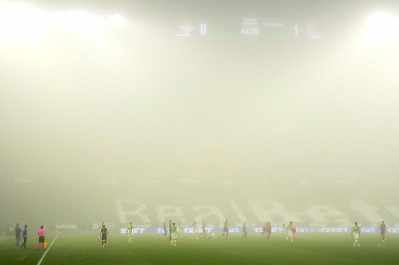 La niebla en el Betis-Real Sociedad de la Copa