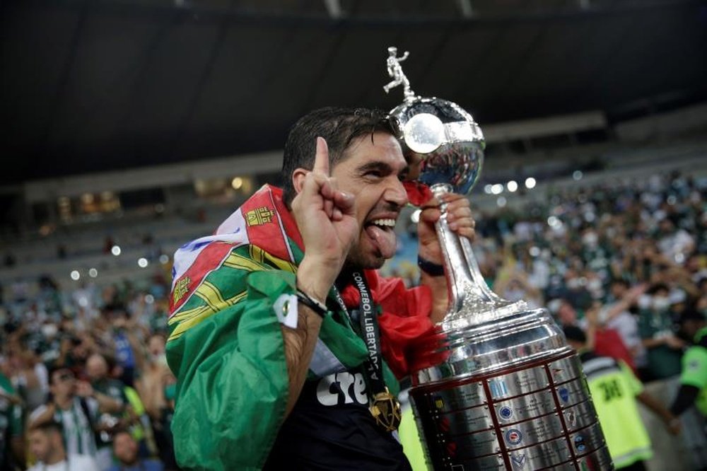 Abel Ferreira conquistou os dois maiores mata-matas do futebol brasileiro. EFE/Ricardo Moraes